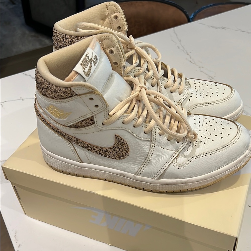 Nike Jordan Sneakers - Cream and Tan